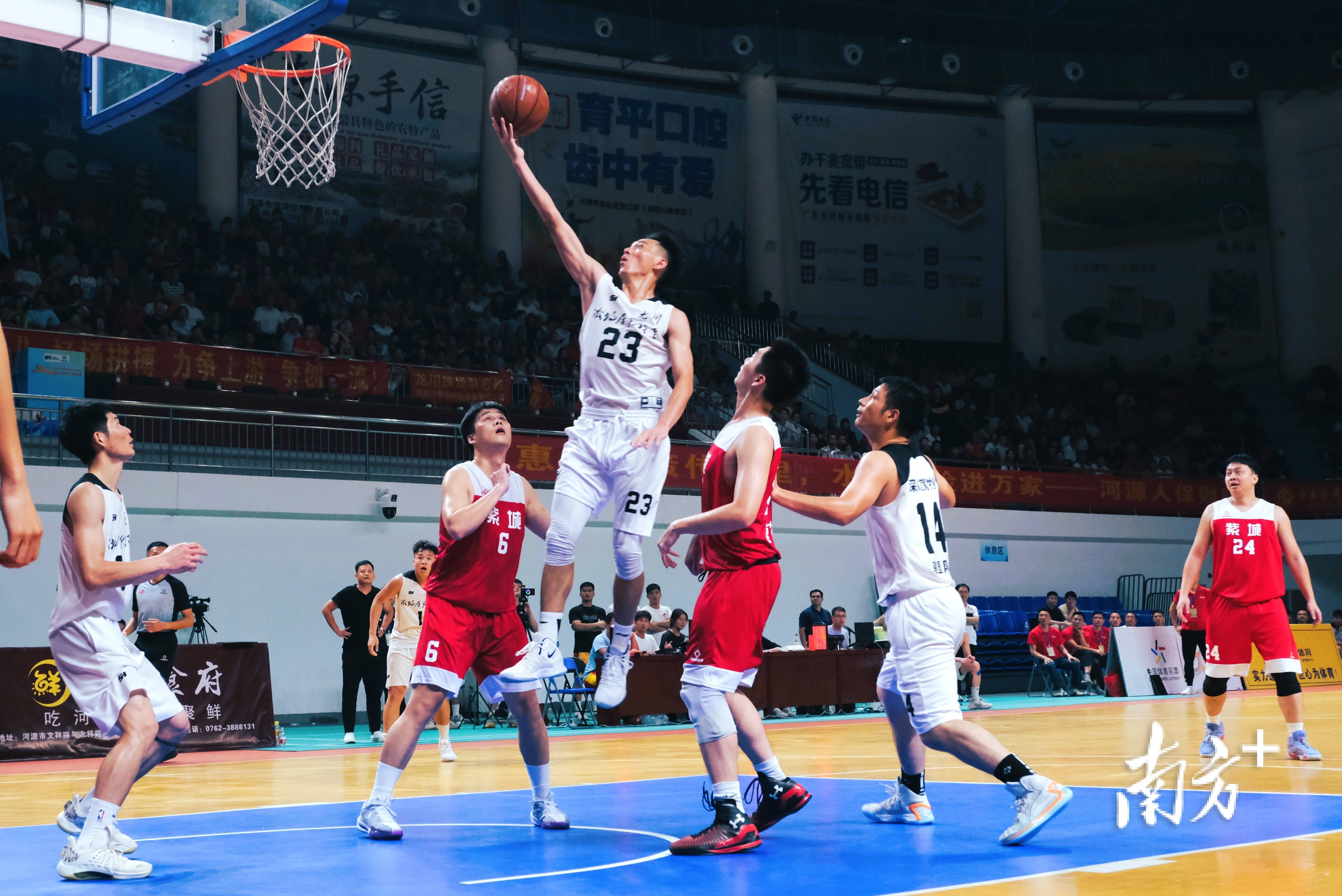 包含精彩绝伦的比赛画面令人震撼的词条