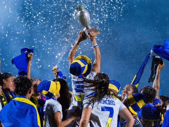 包含精彩绝伦的比赛画面令人震撼的词条