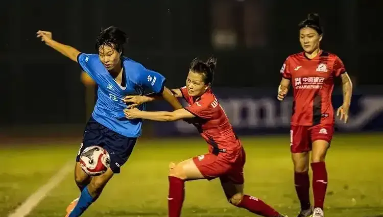 日本女足取胜居首，稳坐榜首