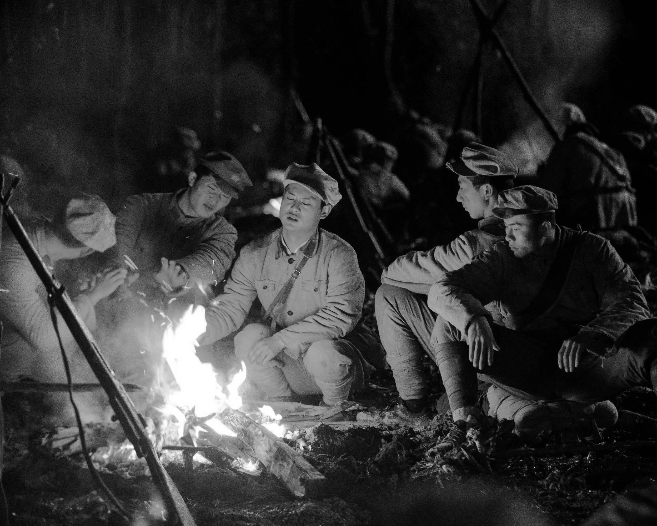 红军击败对手在比赛中取得胜利的简单介绍