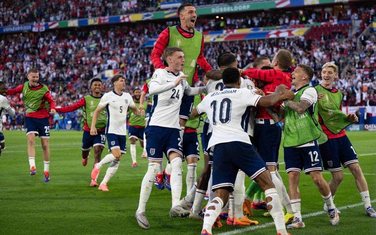 关于欧预赛大战：英格兰大胜斯洛伐克，无缘小组出线的信息