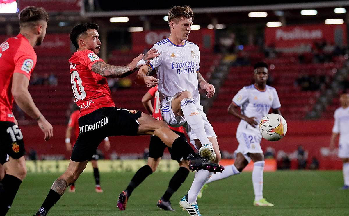 包含马洛卡击败对手,取得重要三分的词条 包含马洛卡击败对手,取得重要三分的词条