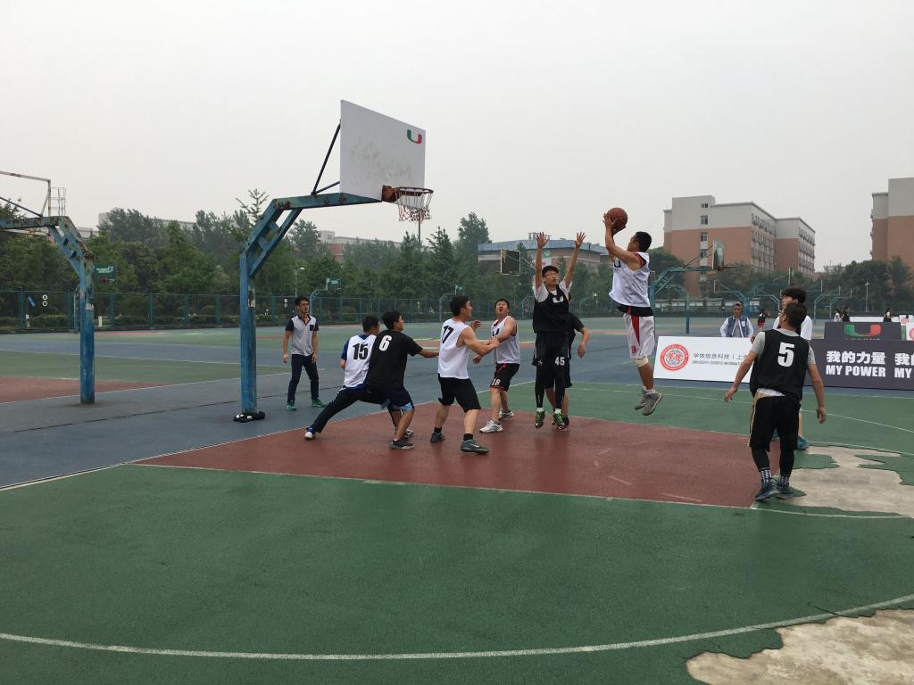 关于顶尖教练战术娴熟，率队取胜的信息