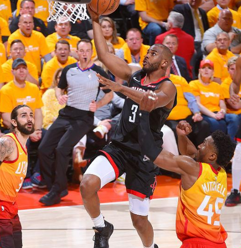 关于津巴布韦队在欧洲预选赛中横扫对手的信息