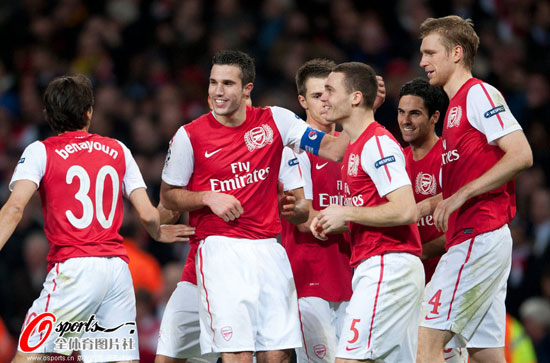 关于瑞士强势多特蒙德，范佩西高光表现的信息