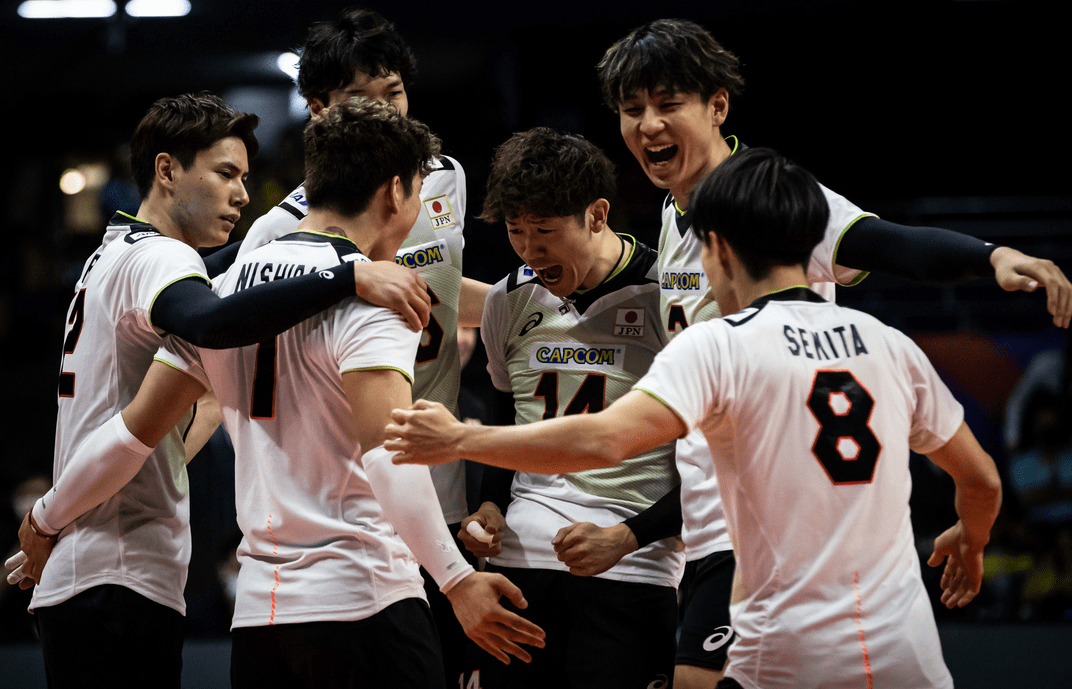 丹麦队翻盘中国队，黄鸭组合带队取胜的简单介绍