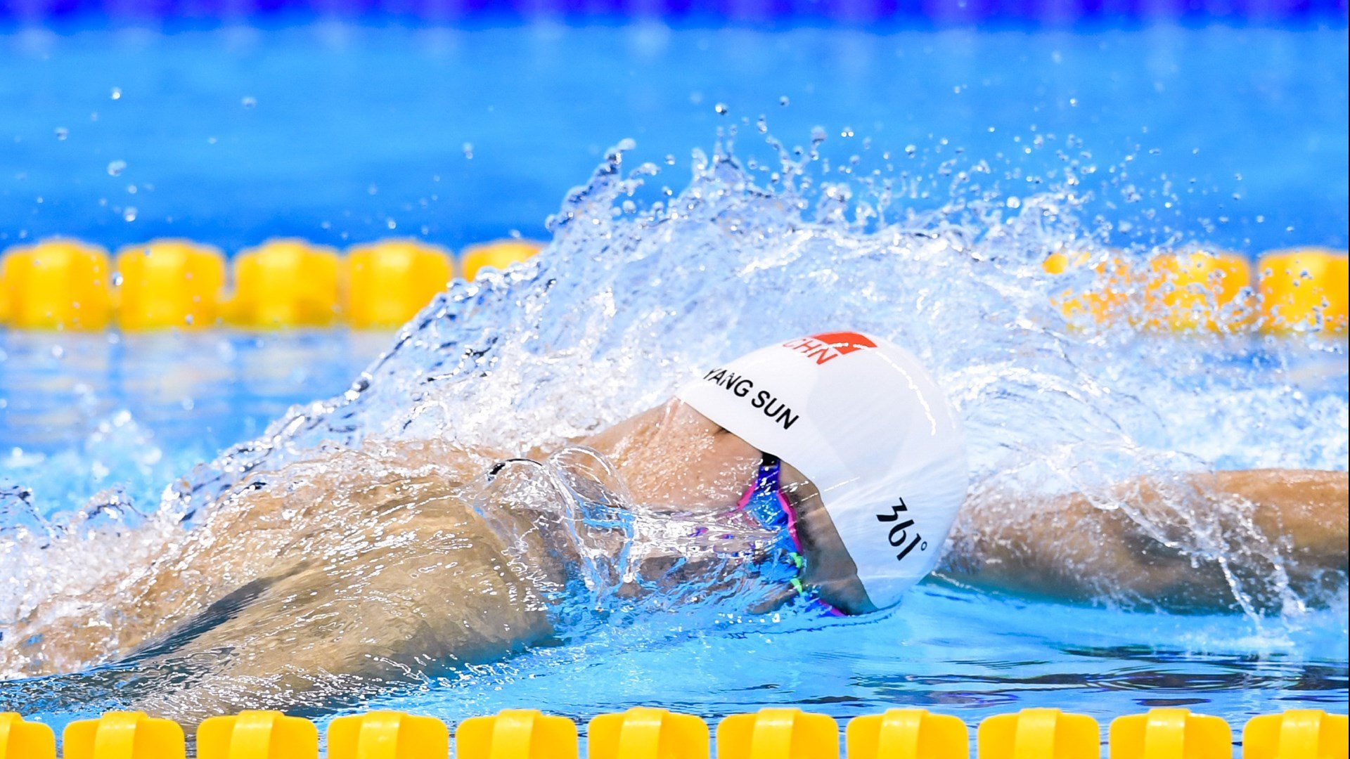 伊布之夜,F1年度争冠舞台上的绝对压制