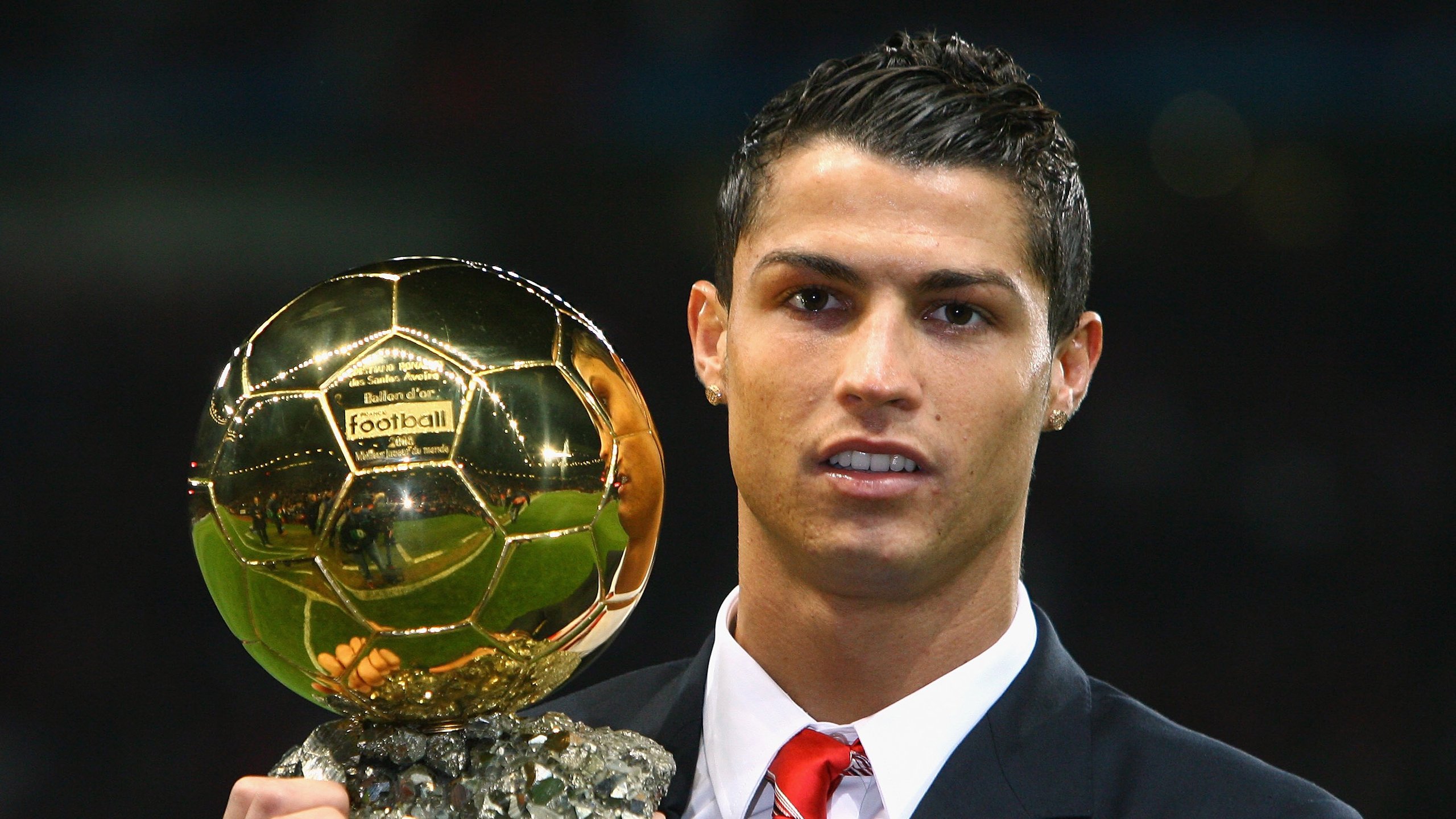 卢卡库一锤定音，里昂掀翻黄色潜水艇比利亚雷亚尔