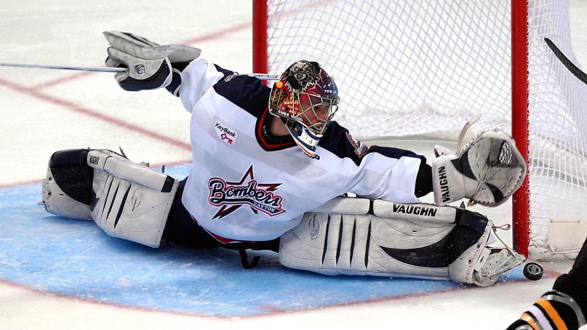 卡马文加导演中场革命，拜仁火力全开压制尤文晋级